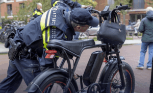 Grote verkeerscontrole Voorhof levert 92 boetes op